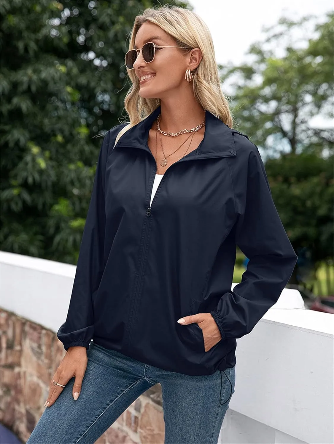 Women's Lightweight Waterproof Raincoat Mountaineering Packable Rain Jacket Hooded Outdoor Cycling Sports Windbreaker